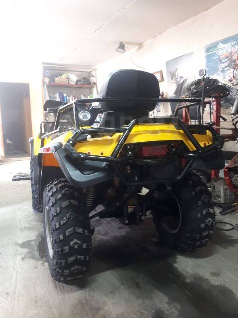 BRP Can-Am Outlander Max 400. ,  \,   