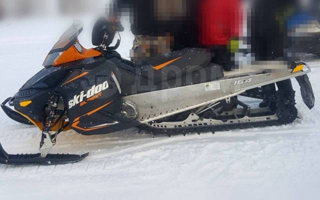 BRP Ski-Doo Summit. ,  ,   