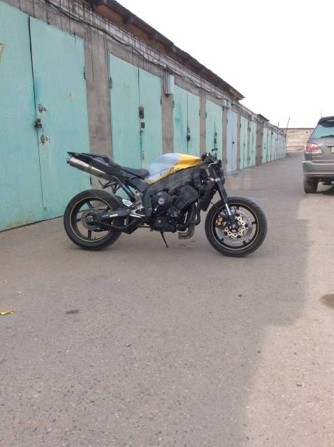 Yamaha YZF-R1. 1 000. .,  ,   