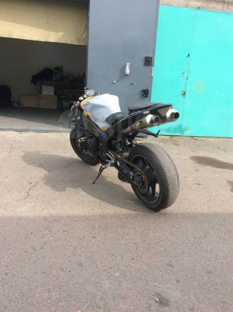 Yamaha YZF-R1. 1 000. .,  ,   