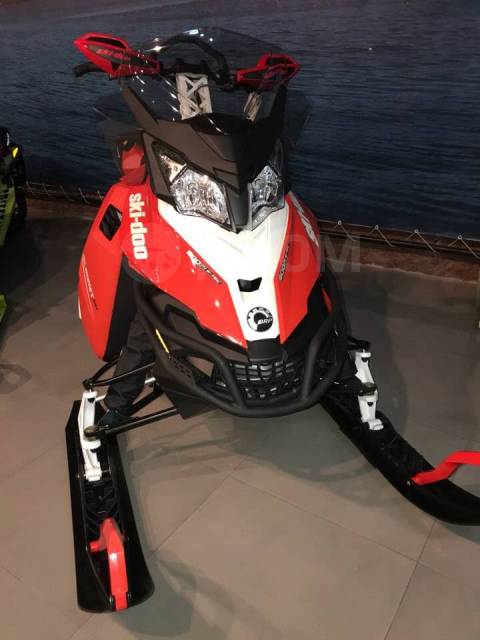 BRP Ski-Doo Summit SP. ,  ,   