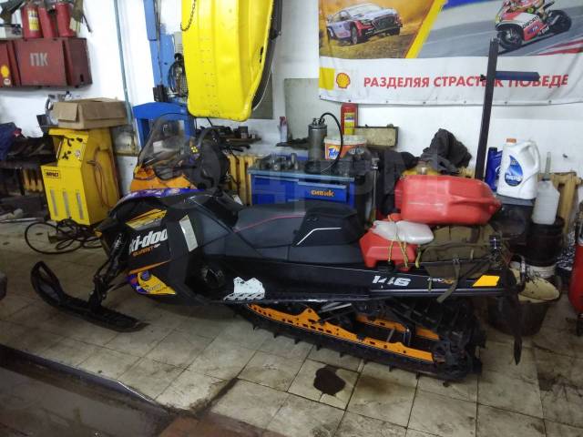 BRP Ski-Doo Summit. ,  ,   