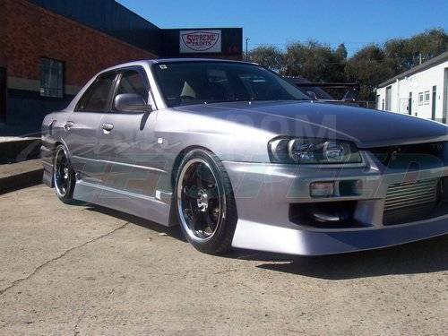 Neksa Autotuning Skyline r34