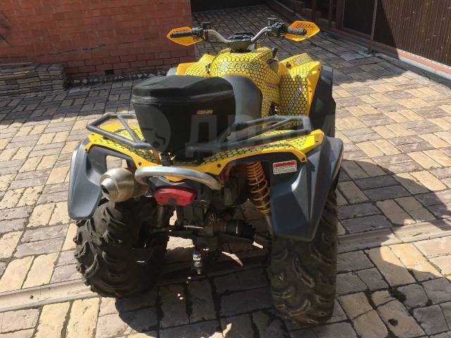 BRP Can-Am Renegade 800. ,  \,   