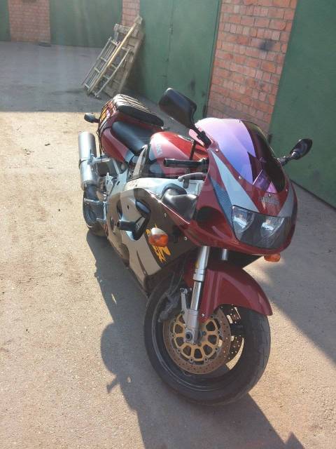 Suzuki GSX-R 750. 750. ., , ,   