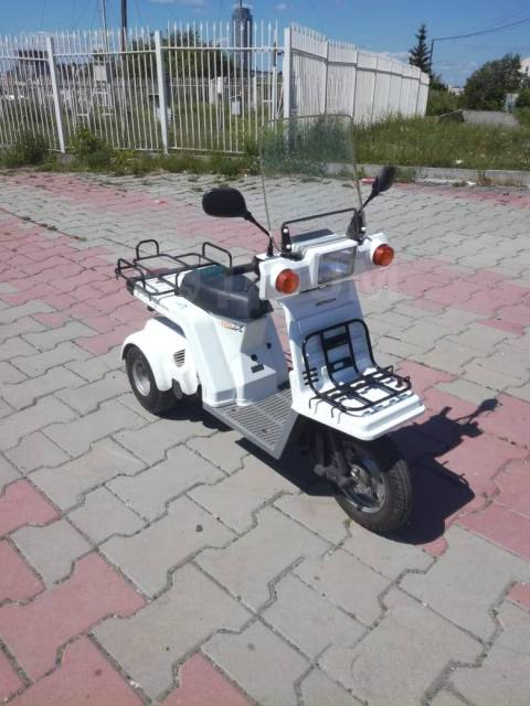 Трёхколёсный скутер Honda Gyro