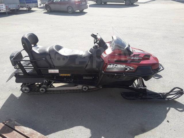 BRP Ski-Doo Expedition. ,  ,   