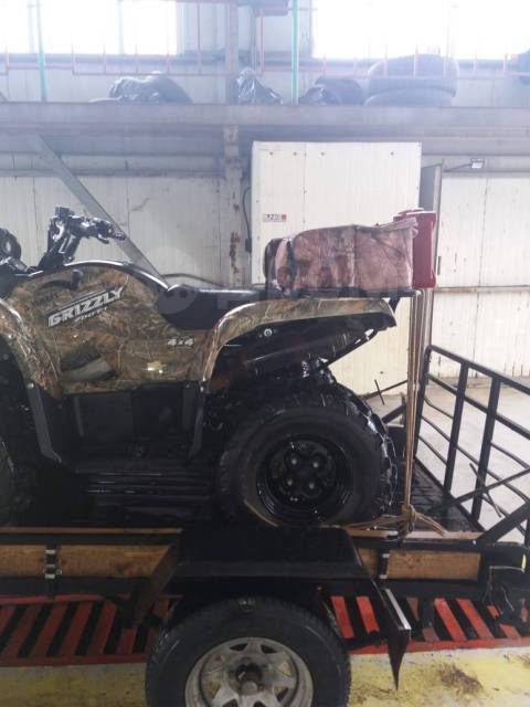 Yamaha Grizzly. ,  \,   