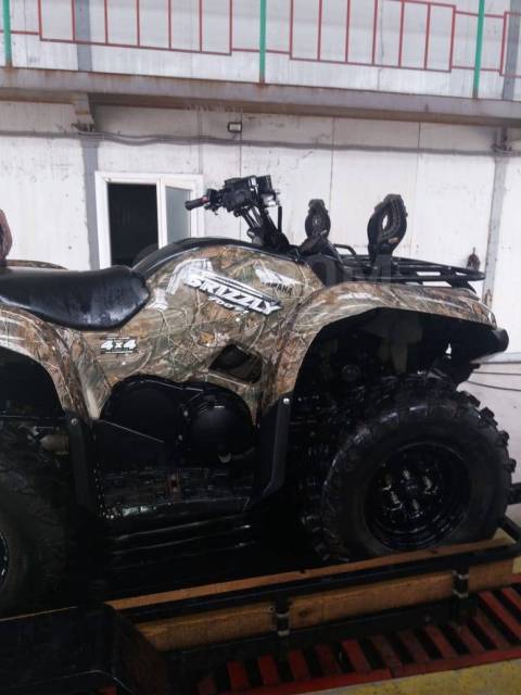 Yamaha Grizzly. ,  \,   