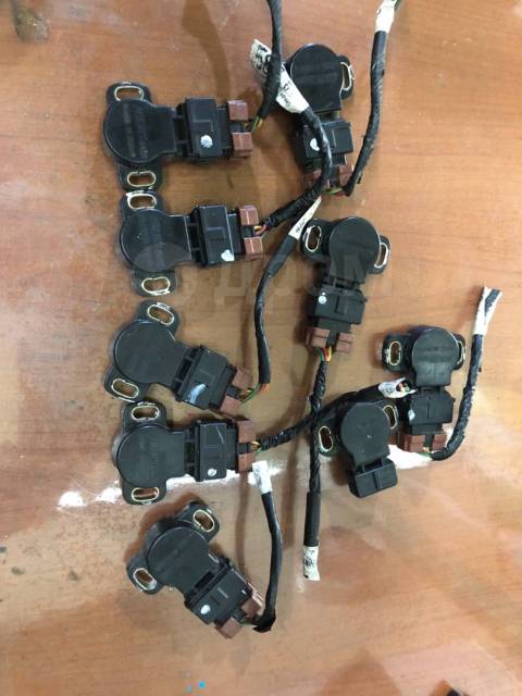 Купить Датчик положения дроссельной заслонки, датчик TPS Mitsubishi ...