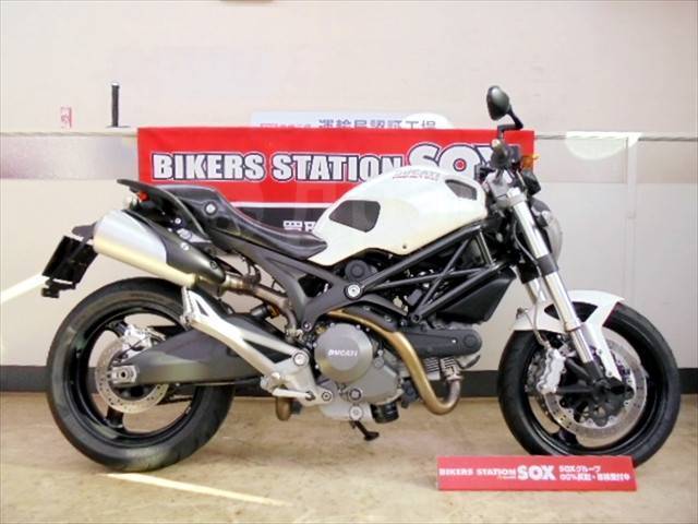 Ducati Monster 696. 696. ., , ,  .     