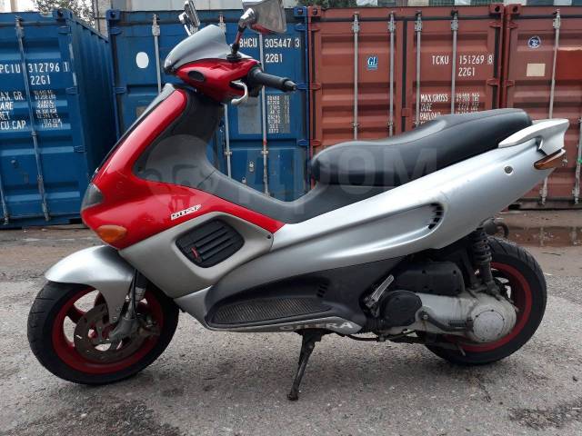 Скутер Gilera Runner