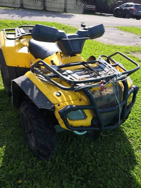 BRP Can-Am Outlander 400. ,  \,   