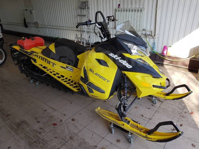 BRP Ski-Doo Summit X T3. ,  ,   