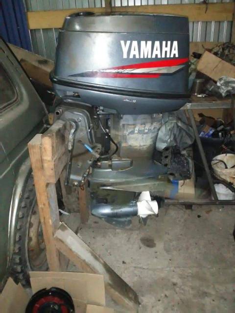 Купить мотор ямаха 2 л с. Лодочный мотор Ямаха 40 veos. Мотор Yamaha 40veos. Лодочный мотор Ямаха 40 с гидроподьемом. Ямаха 40 веос двигатель.