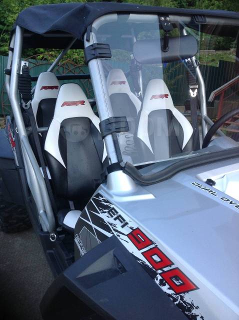 Polaris RZR 4 900 EPS. ,  \,   