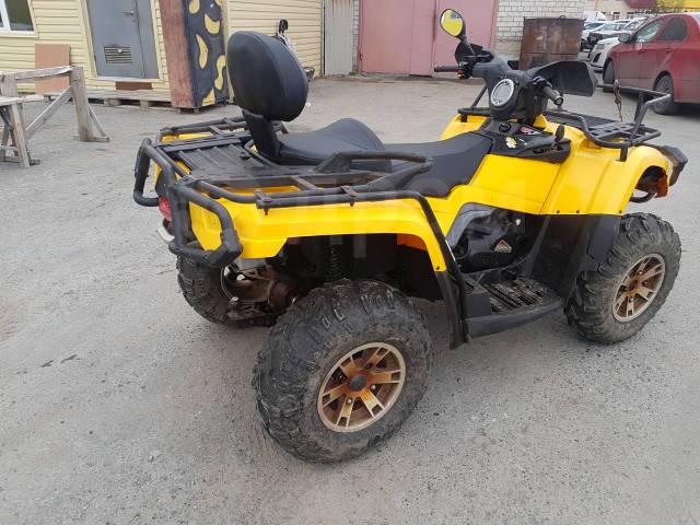 BRP Can-Am Outlander Max 400. ,  \,   