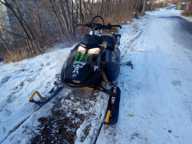 BRP Ski-Doo Summit. ,  ,   