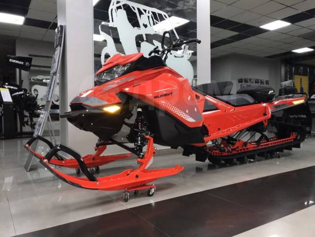 BRP Ski-Doo Summit X. ,  ,   