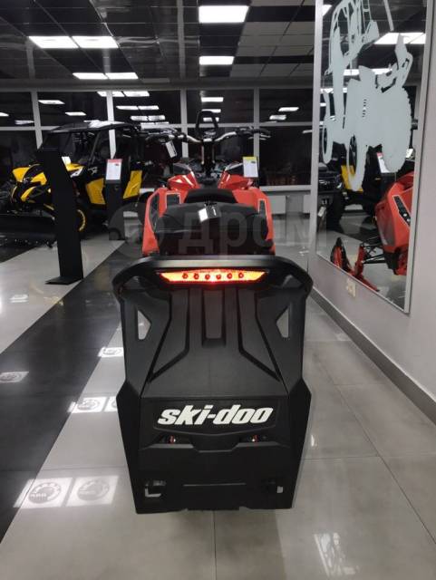 BRP Ski-Doo Summit X. ,  ,   