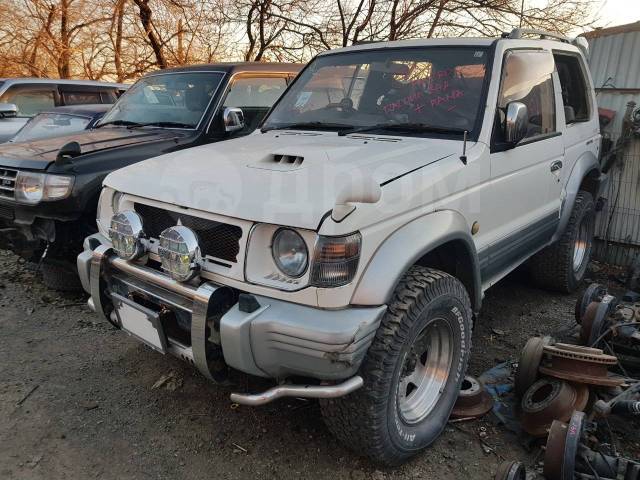 Mitsubishi pajero v26w