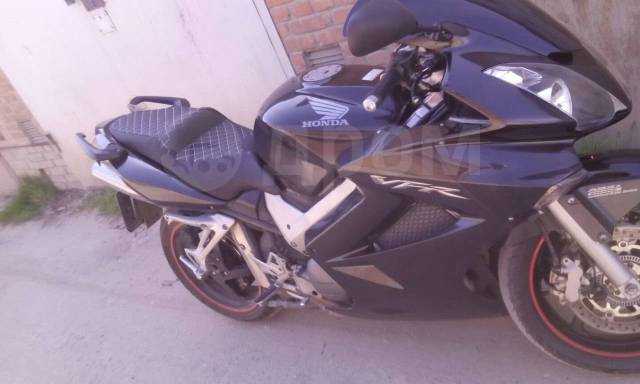 Honda VFR 800A. 800. ., , ,   