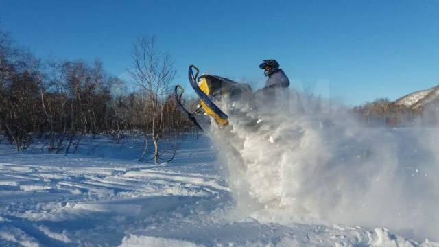 BRP Ski-Doo Summit. ,  ,   