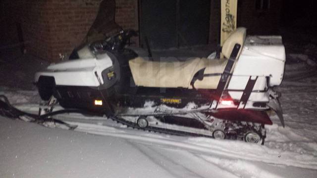 BRP Ski-Doo Expedition. ,  ,   