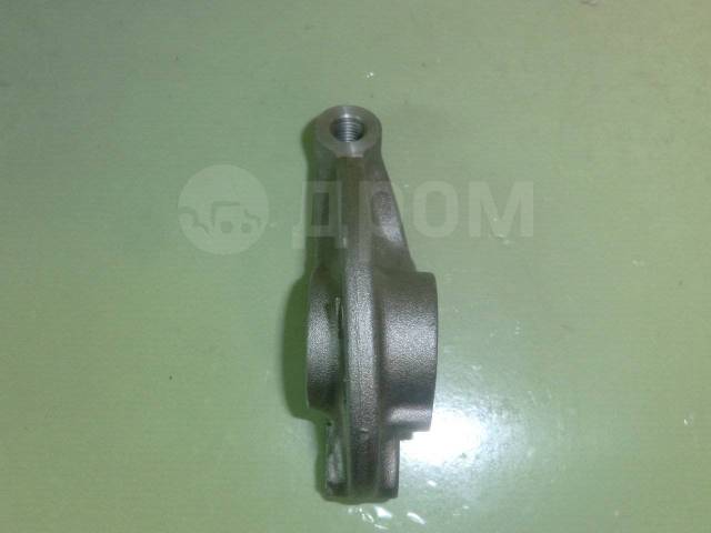 Коромысло на двигатель 4d56. F4r рокера. D4bf коромысло клапана выпускного. Ось коромысел d4bh. Рокер 4d56.