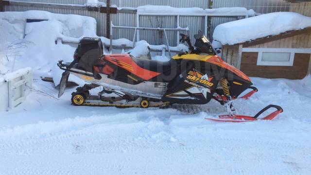 BRP Ski-Doo Summit. ,  ,   