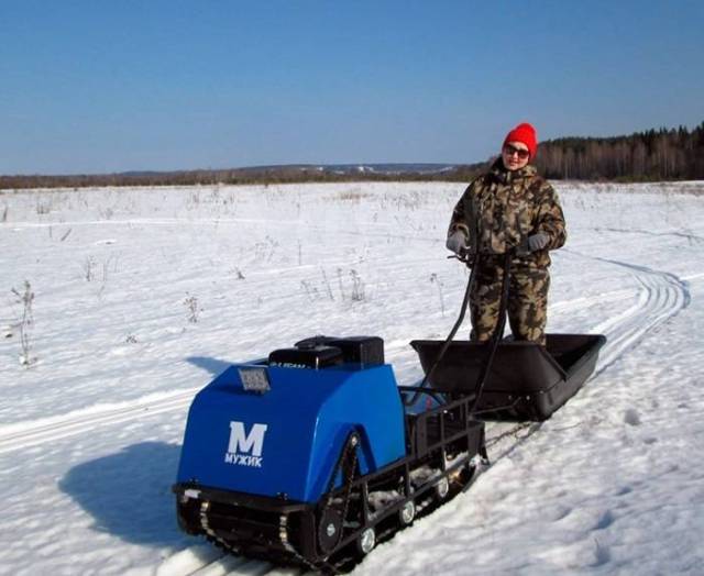 Мотобуксировщик мужик новый. Мотобуксировщик мужик м500 15 л.с. Мотобуксировщик мужик-500 (15 л.с., база 1450). Мотобуксировщик мужик м500 15 л.с. габариты. Мотособака 17л.с.