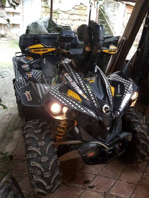 BRP Can-Am Renegade 800 XXC. ,  \,   