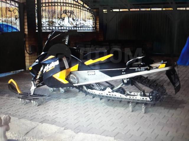 BRP Ski-Doo Summit. ,  ,   