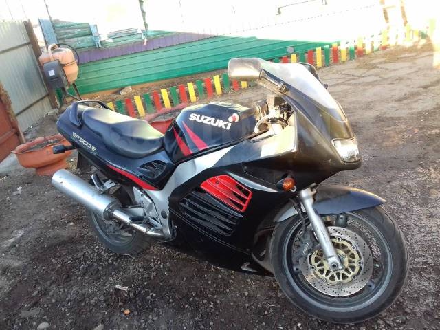 Suzuki RF 900R. 900. ., , ,   