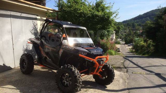 Polaris RZR. ,  \,   