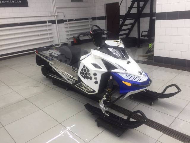 BRP Ski-Doo Summit. ,  ,   