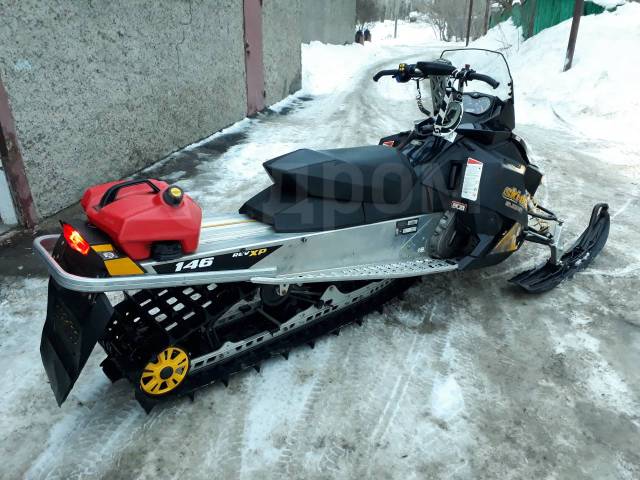 BRP Ski-Doo Summit Everest. ,  ,   