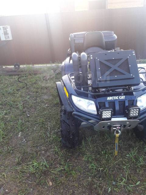 Arctic Cat TRV 1000. ,  \,   