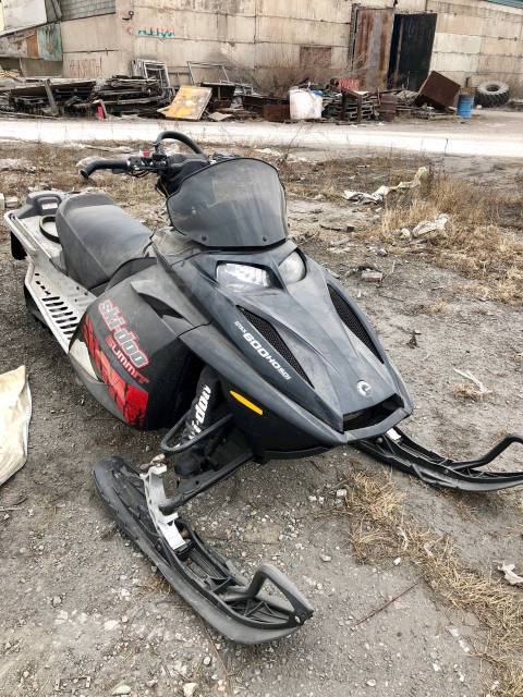 BRP Ski-Doo Summit. ,  ,   