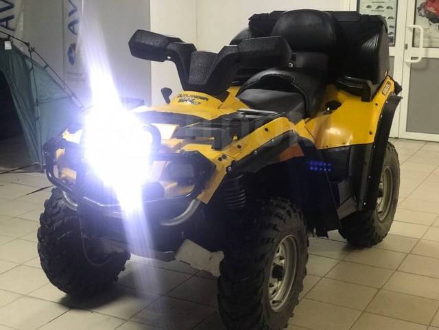 BRP Can-Am Outlander Max 400. ,  \,   