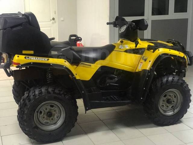 BRP Can-Am Outlander Max 400. ,  \,   