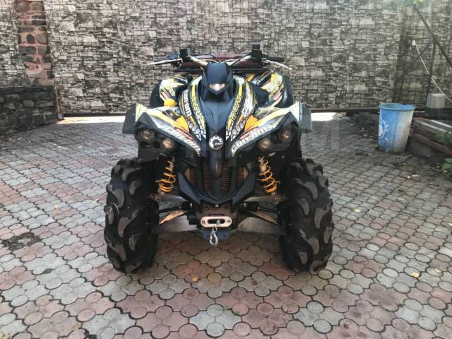 BRP Can-Am Renegade 800. ,  \,   