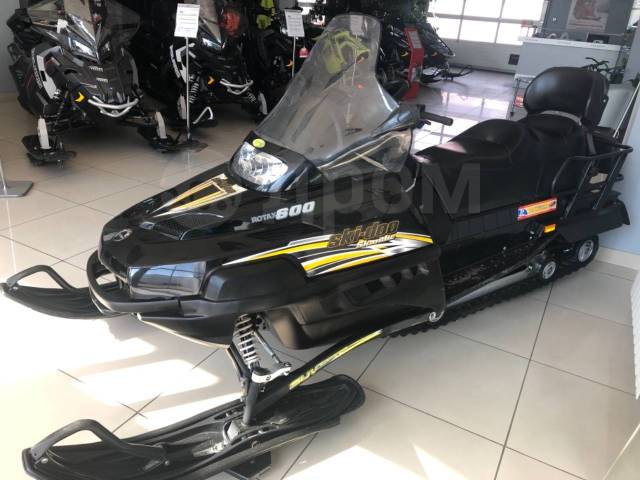 BRP Ski-Doo Skandic. ,  ,  .     