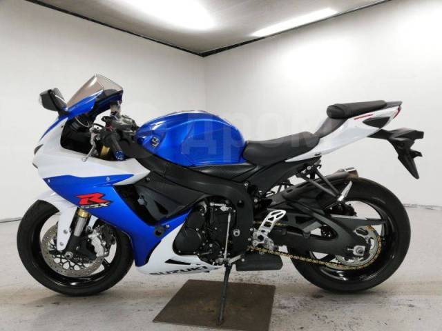 Suzuki GSX-R 750. 750. ., , ,  .     