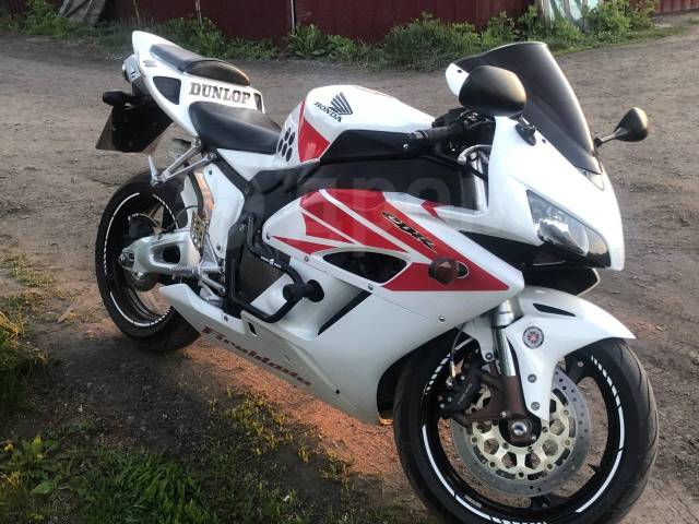 Honda CBR 1000RR Fireblade. 1 000. ., , ,   