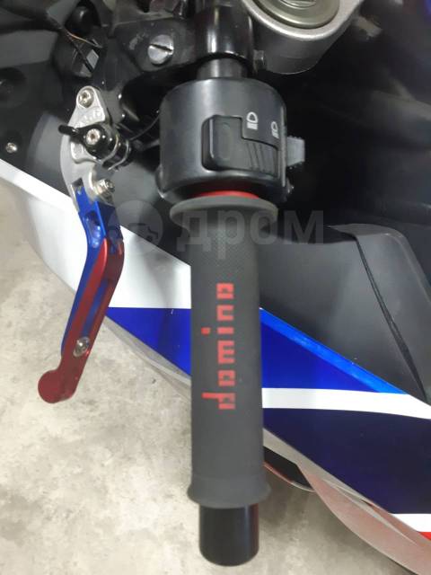 Honda CBR 1000RR Fireblade. 1 000. ., , ,   