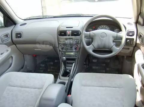 Nissan Sunny 2003 салон