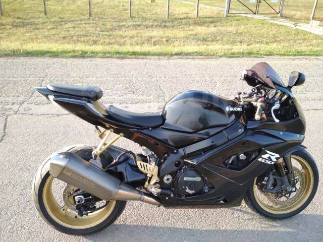 Suzuki GSX-R 1000. 1 000. ., , ,   