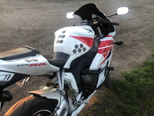 Honda CBR 1000RR Fireblade. 1 000. ., , ,   