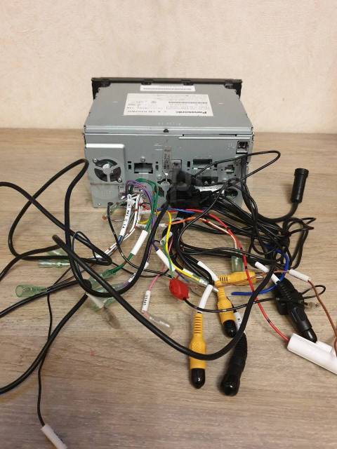Магнитола Panasonic strada CN-RX02WD 2016 год - Магнитолы во Владивостоке